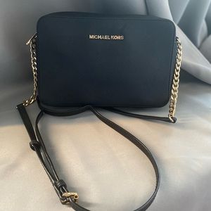 Black Michael Kors shoulder bag